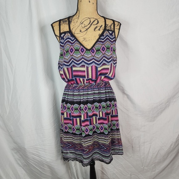 PAPERDOLL Size Large Open Back Tribal Print Chiffon V-Neck Mini‎ Blouson Dress - Picture 2 of 9